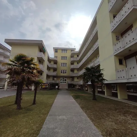 Jet דירה ביביונה