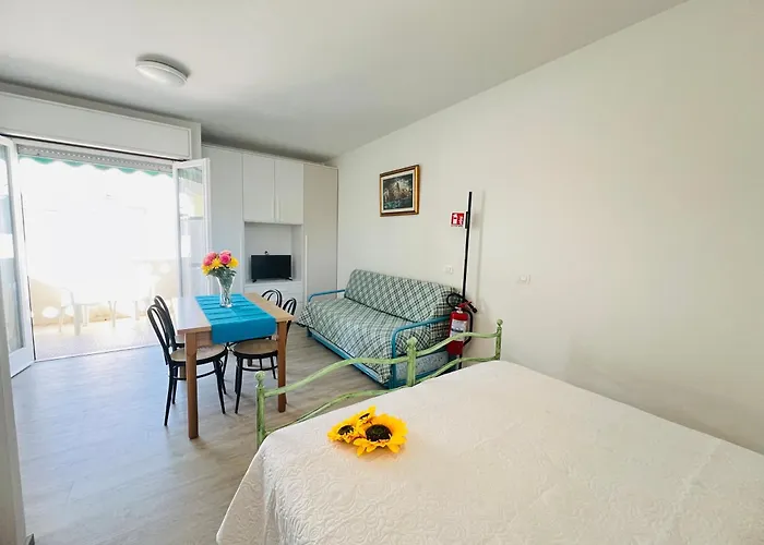 Apartment Jet *