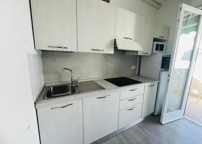 Apartment Jet *